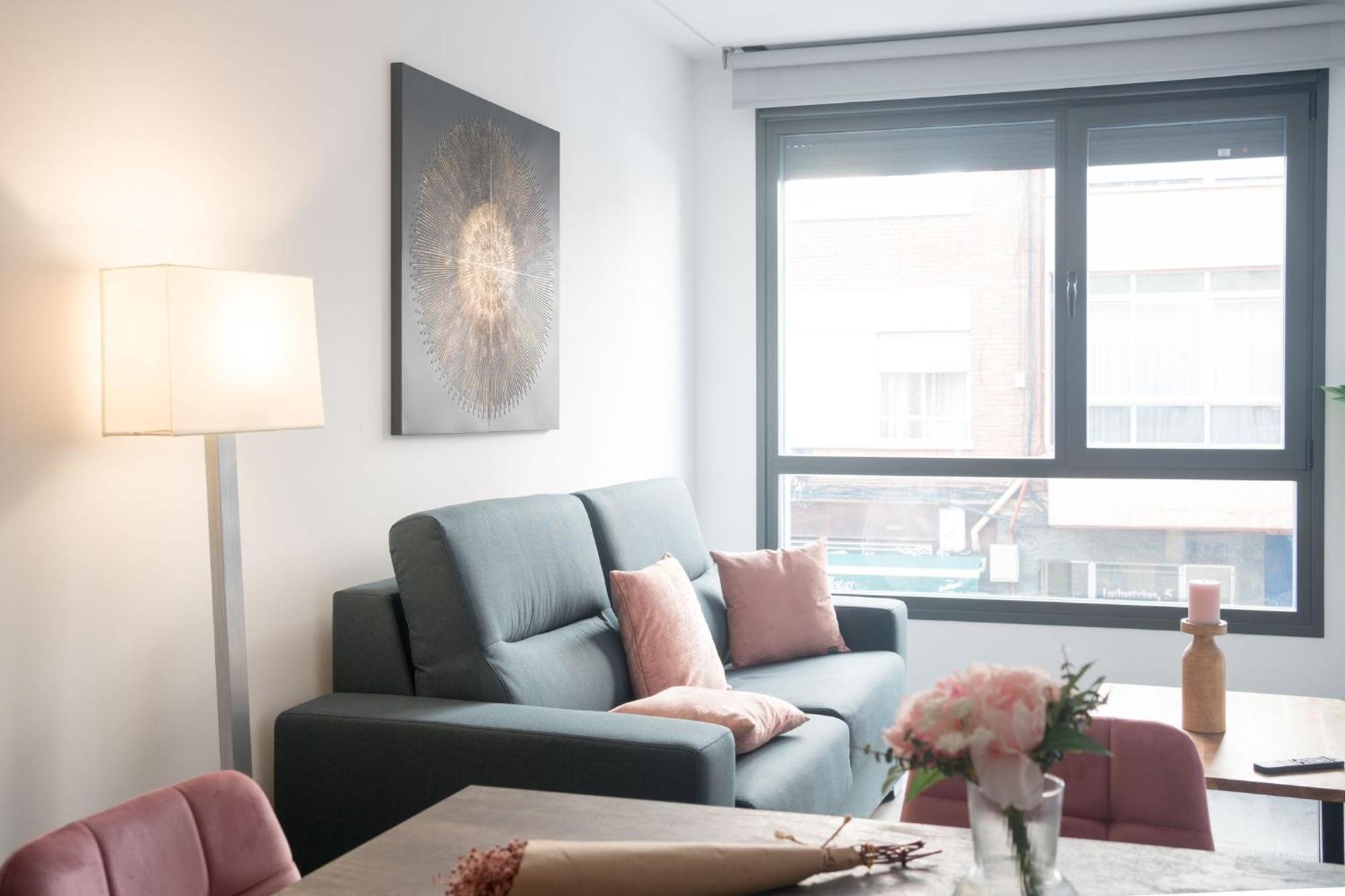 Apartamentos Go La Circular-Parking Gratuito Вальядолід Екстер'єр фото