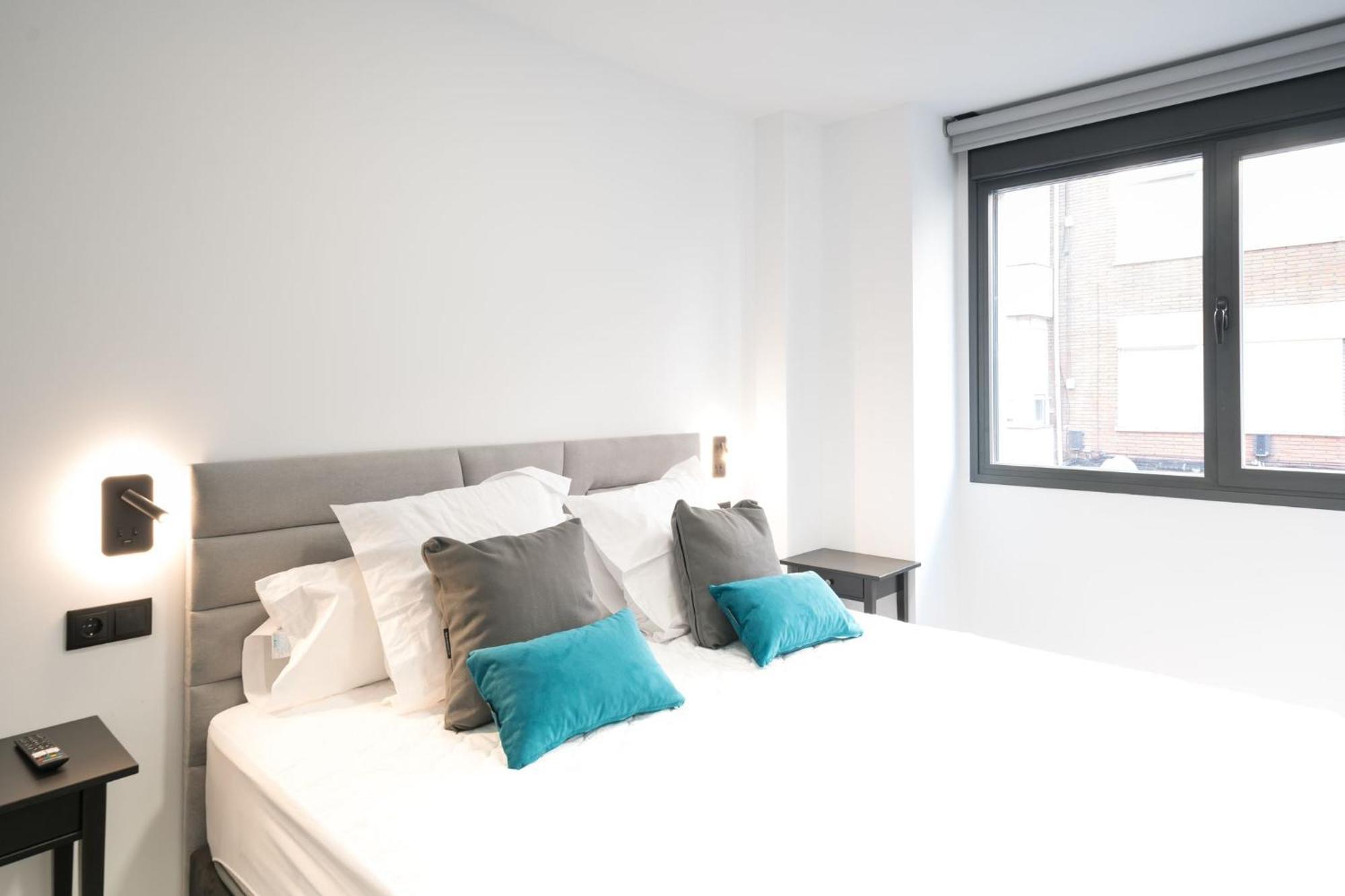 Apartamentos Go La Circular-Parking Gratuito Вальядолід Екстер'єр фото